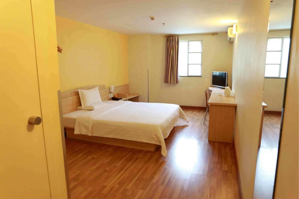 7Days Inn Chongqing Shapingba Pedestrian Street Rum bild